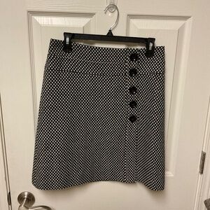 Talbots wool wrap skirt.  Black and white. Size 4.  Classic.  EUC